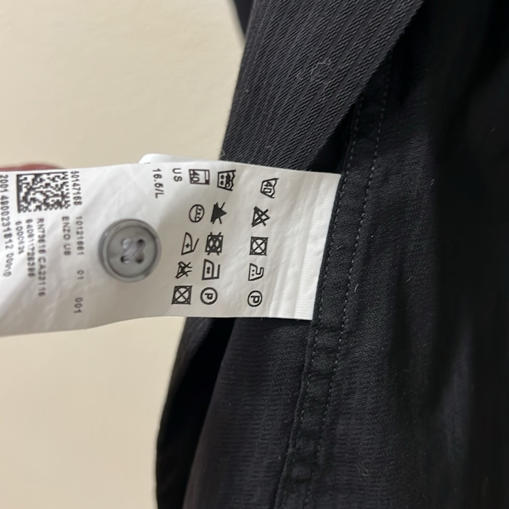 Hugo Boss button down - Picture 2 of 5